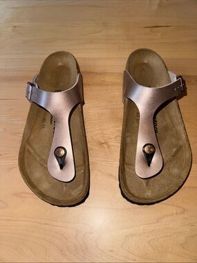 Birkenstock GizehSandal in Black, size 38 Regular/Wide 7-7.5 US sizing NWOT